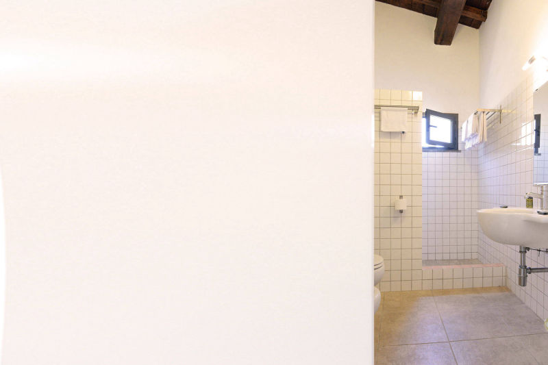 spacious-bathroom-en-suite